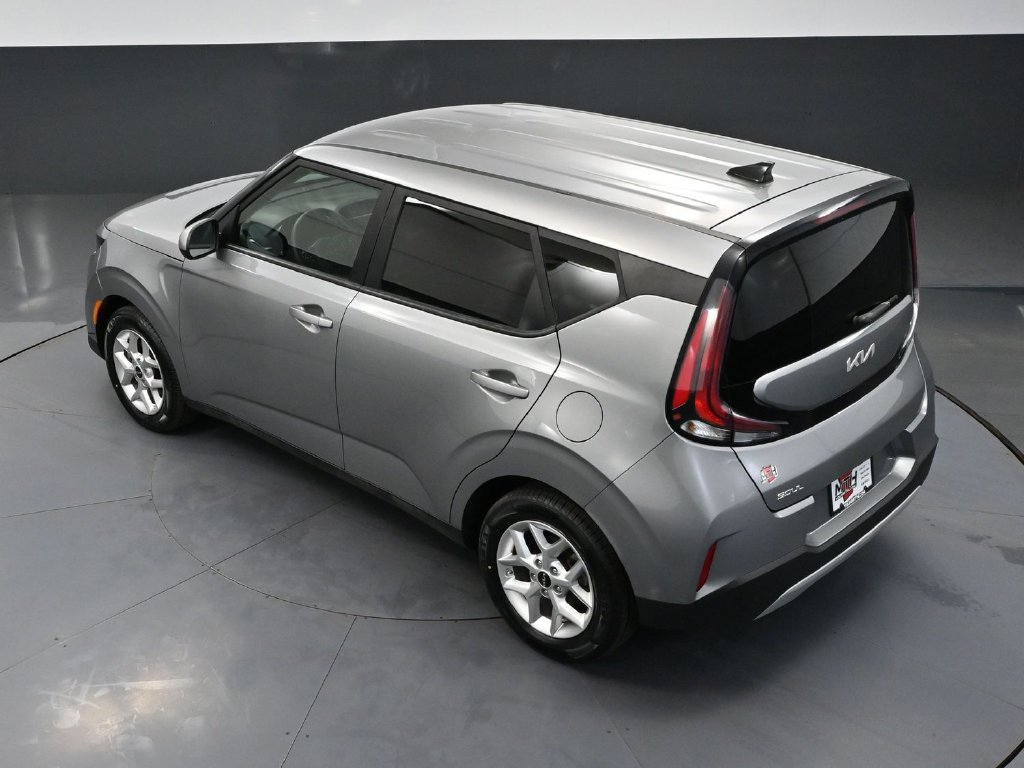 Used 2023 Kia Soul LX w/ LX Technology Package FWD image 45
