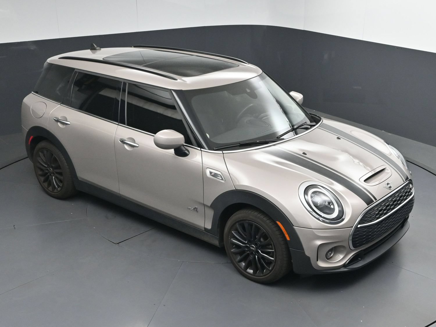Used 2022 MINI Cooper Clubman S AWD/4WD image 32