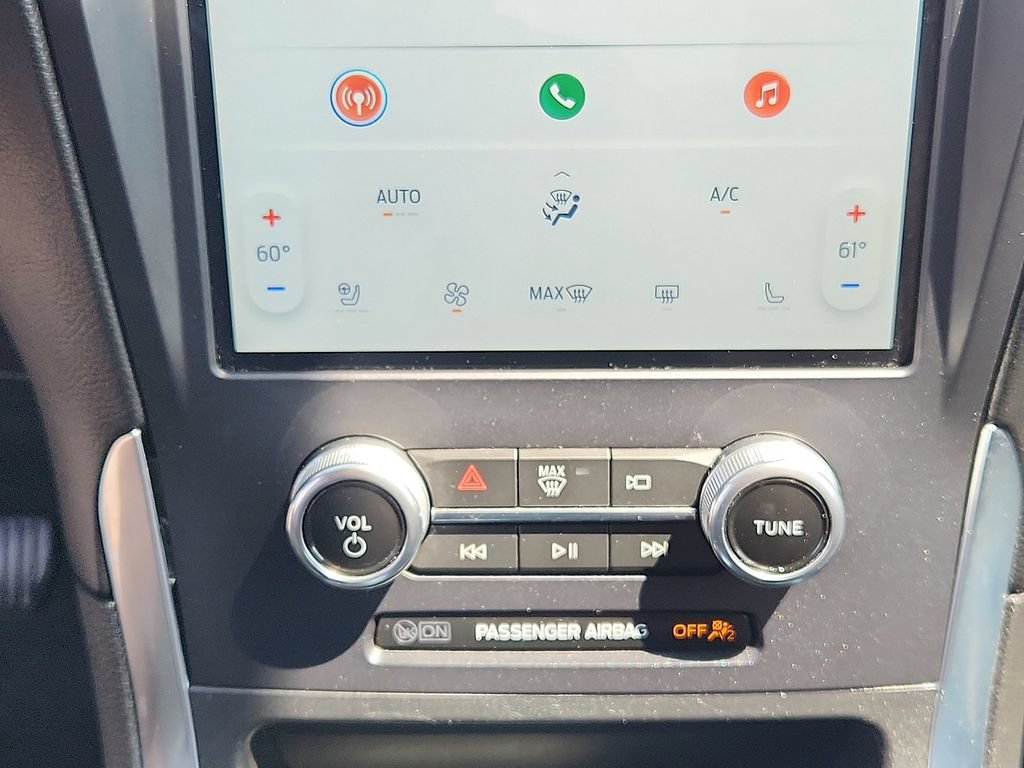 Used 2022 Ford Edge Titanium AWD/4WD image 16