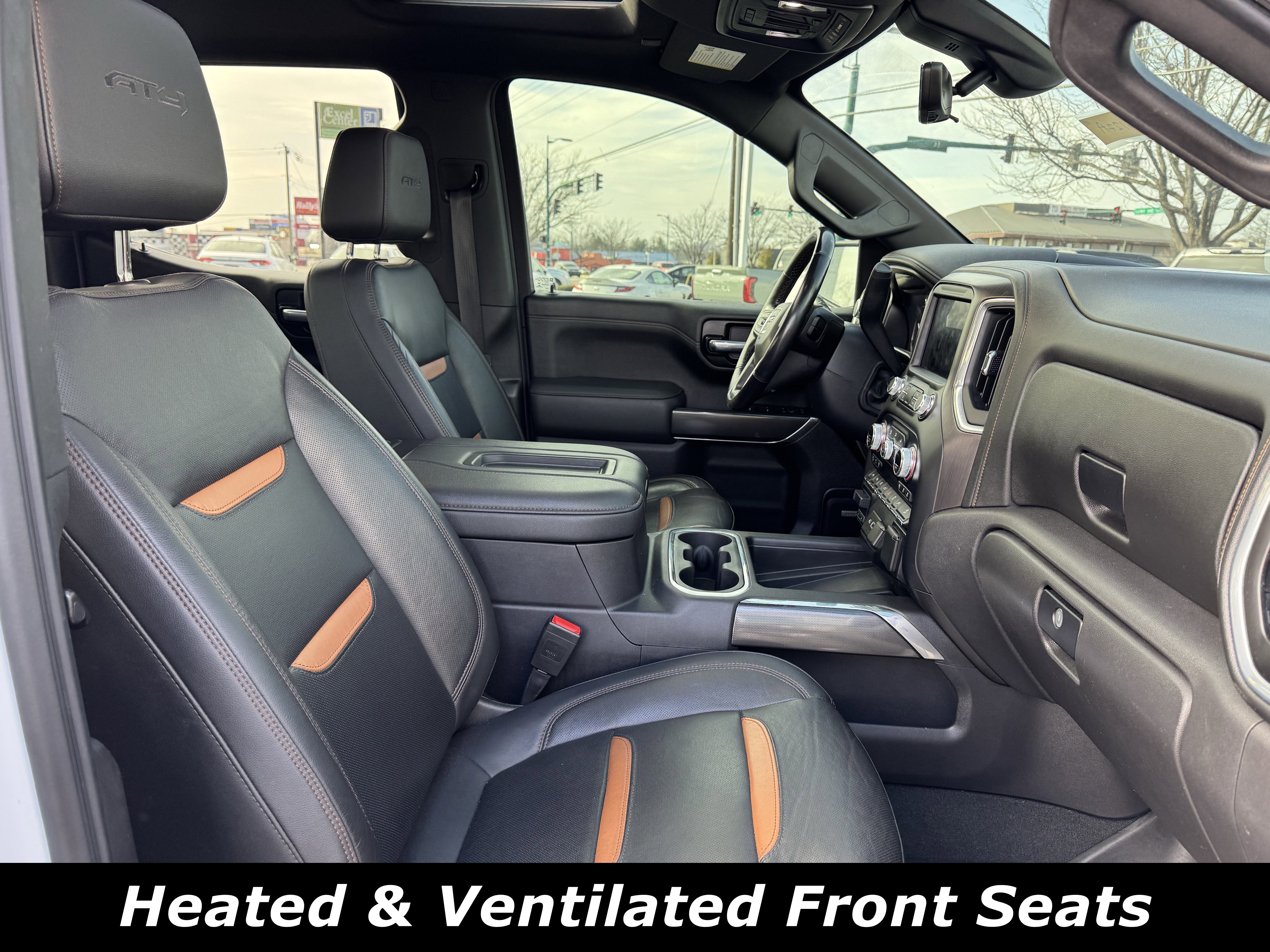 Used 2021 GMC Sierra 1500 AT4 w/ AT4 Premium Package image 4