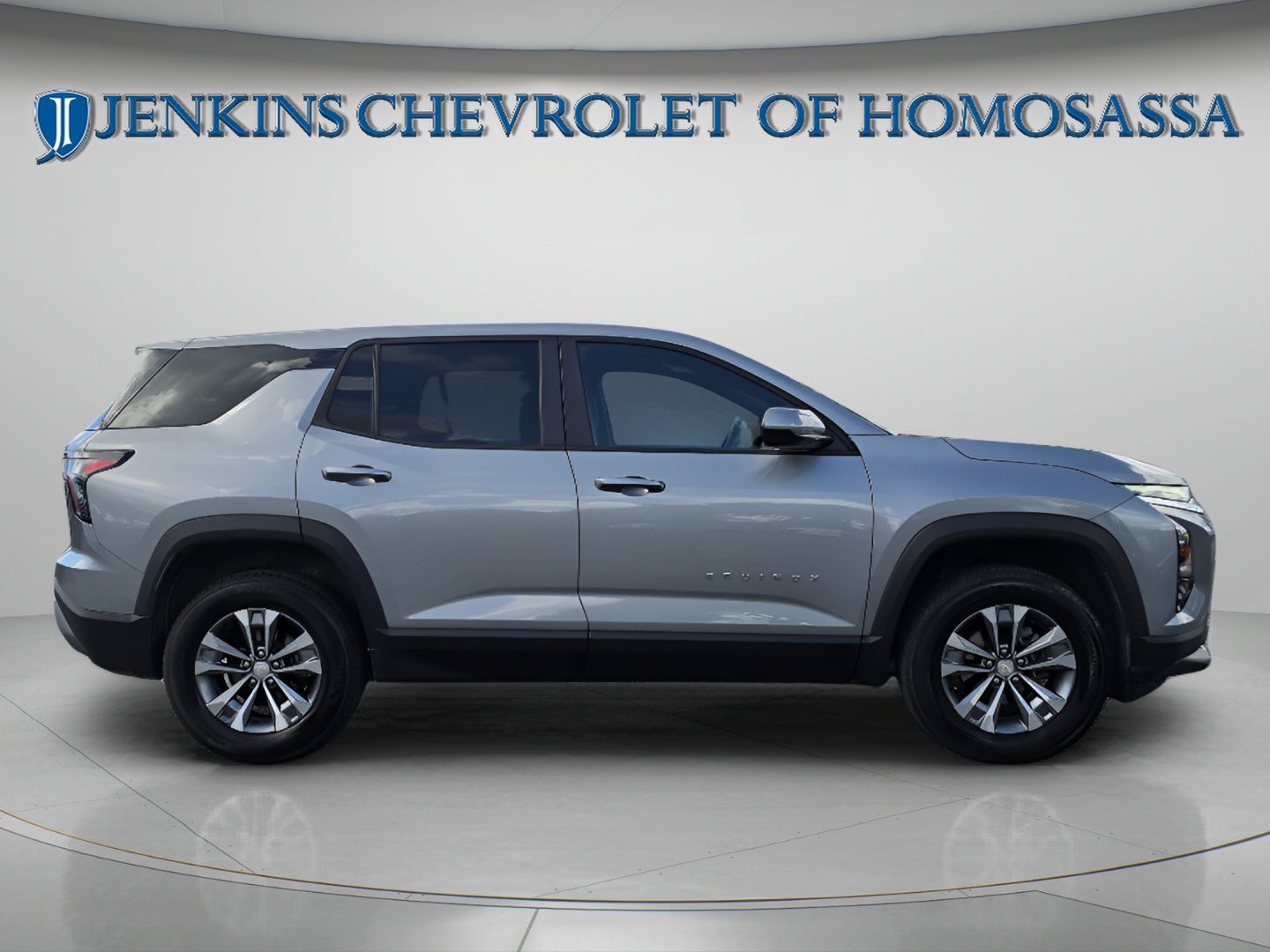 Used 2026 Chevrolet Equinox LT FWD image 3