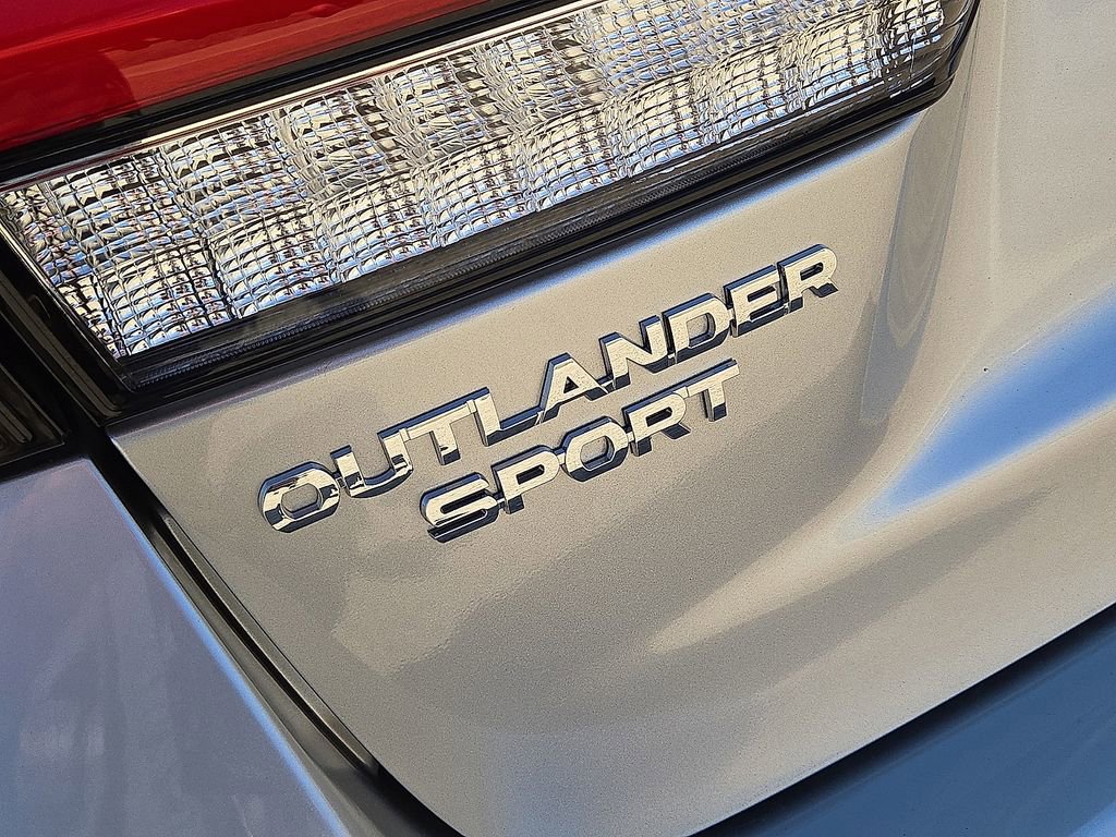 Used 2026 Mitsubishi Outlander Sport SE image 11