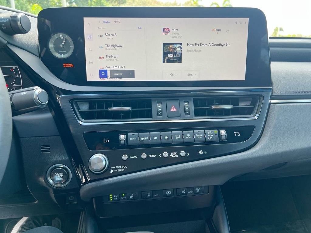 Certified 2023 Lexus ES 350 w/ Premium Package image 17