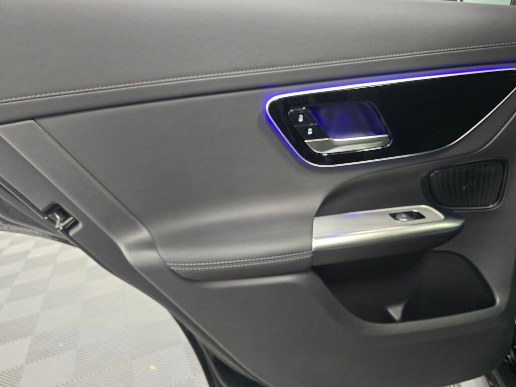 New 2026 Mercedes-Benz GLC 300 4MATIC image 19