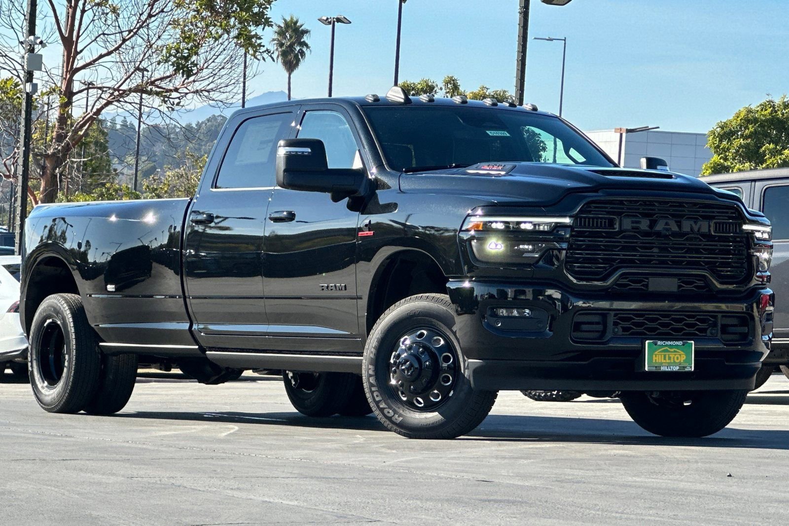 New 2026 RAM 3500 Laramie AWD/4WD video 2