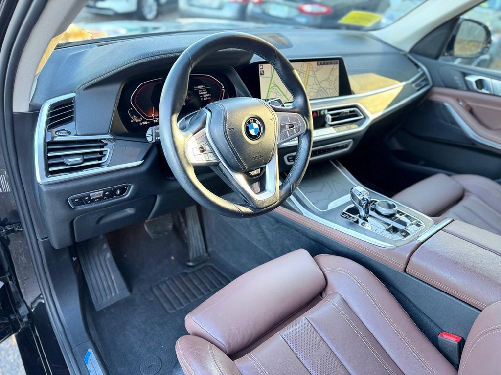 Used 2022 BMW X7 xDrive40i w/ Premium Package image 13
