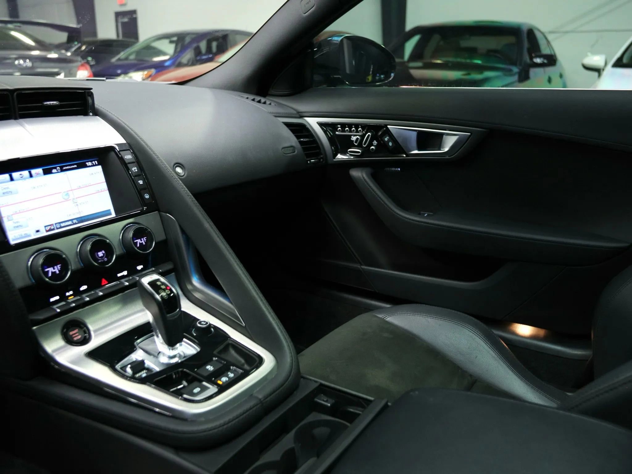 Used 2017 Jaguar F-TYPE Coupe image 24