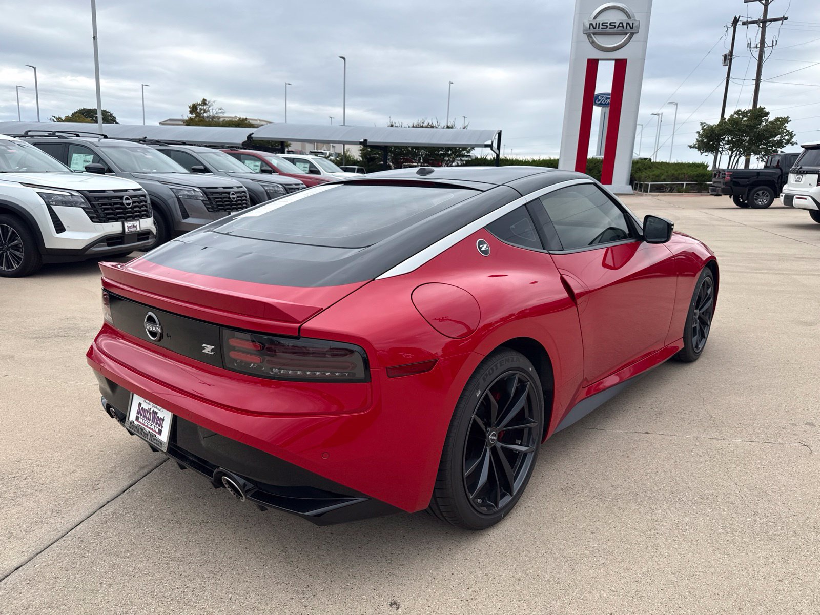 Used 2025 Nissan Z Performance w/ Floor Mat Package RWD image 5