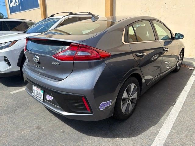 Used 2018 Hyundai Ioniq Limited FWD image 10