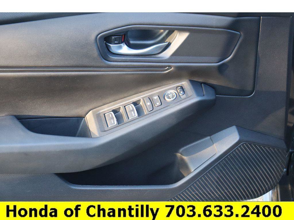 Used 2025 Honda Accord SE image 18