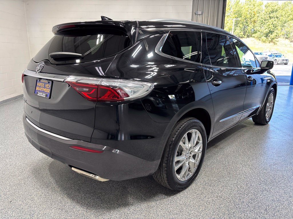 Used 2023 Buick Enclave Essence w/ Experience Buick Package AWD/4WD image 7