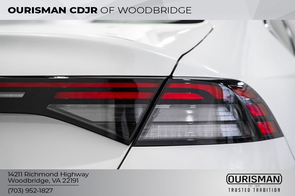 Used 2025 Honda Accord Touring image 7