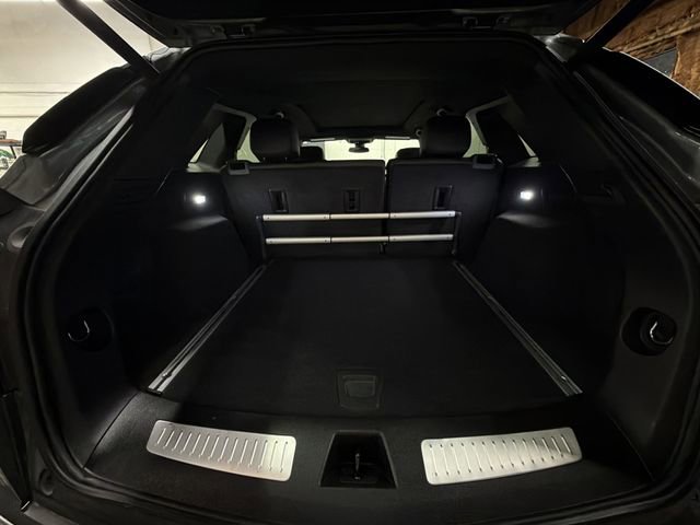Used 2025 Cadillac XT5 Premium Luxury AWD/4WD image 28