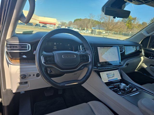 Used 2022 Jeep Grand Wagoneer Series II w/ Convenience Group III image 16