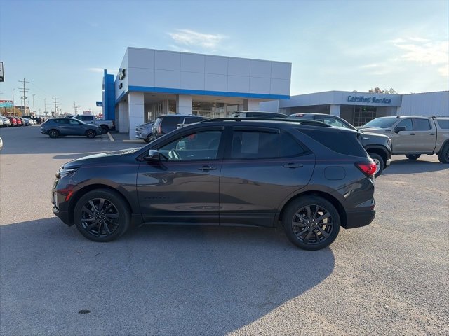 Used 2022 Chevrolet Equinox RS image 3