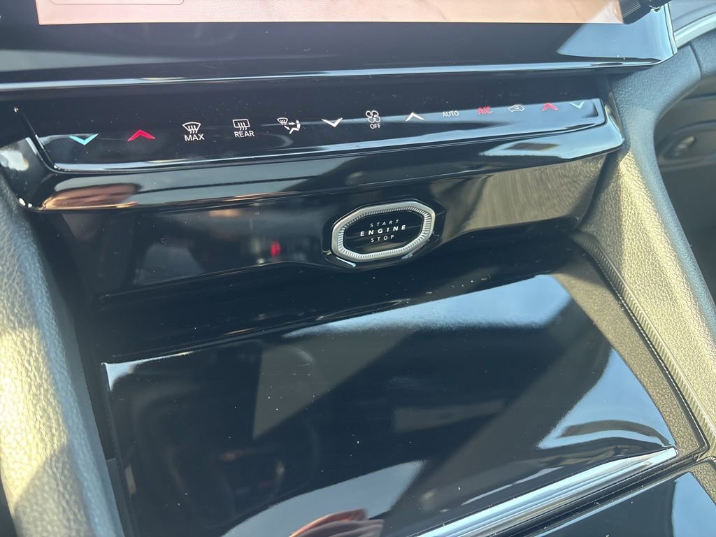 New 2026 Jeep Grand Cherokee L Limited AWD/4WD image 23