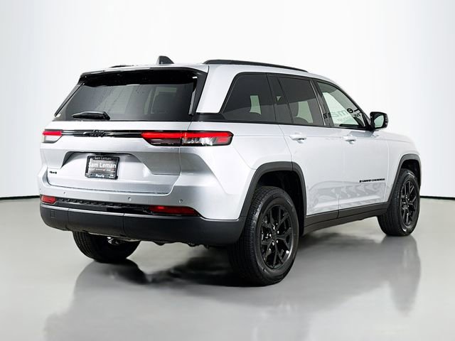 New 2025 Jeep Grand Cherokee Altitude image 7