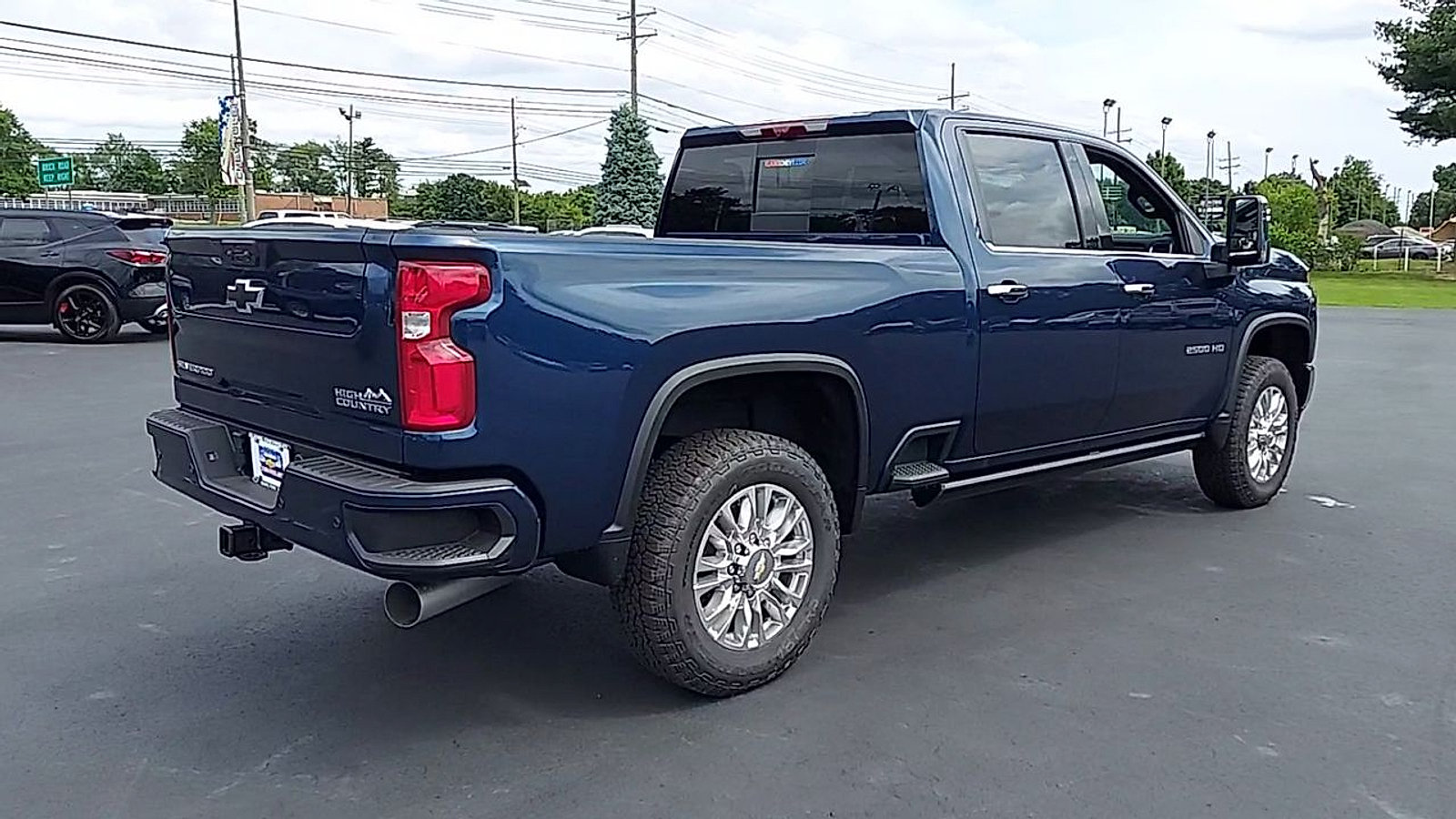 Used 2022 Chevrolet Silverado 2500 High Country w/ Z71 Off-Road Package AWD/4WD image 8