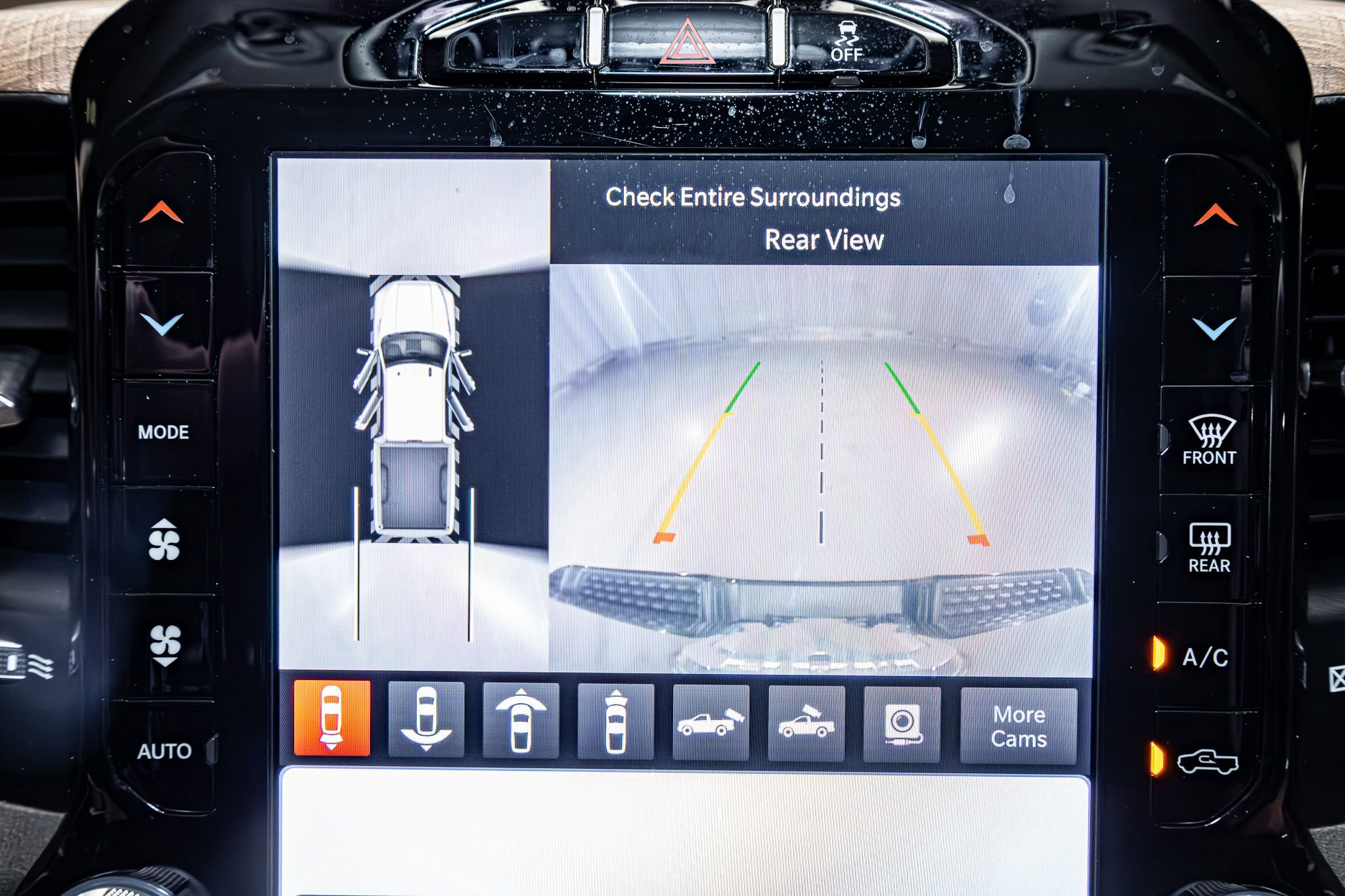 Used 2024 RAM 3500 Limited w/ Towing Technology Group image 18