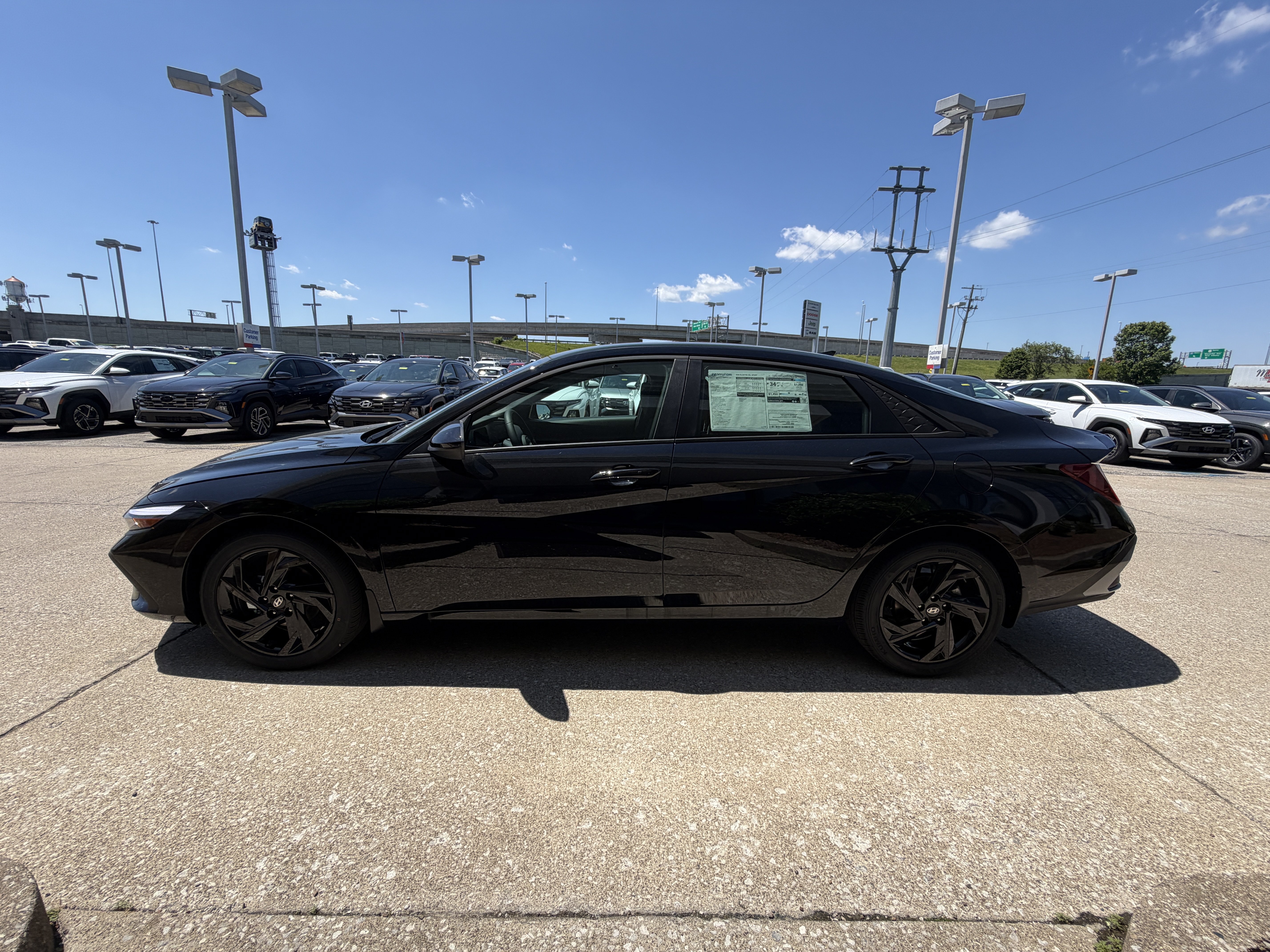 Used 2026 Hyundai Elantra Sport FWD image 10