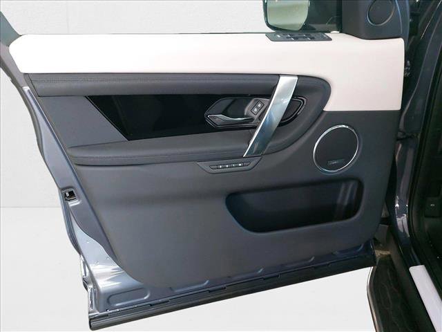 New 2025 Land Rover Discovery Sport S image 25
