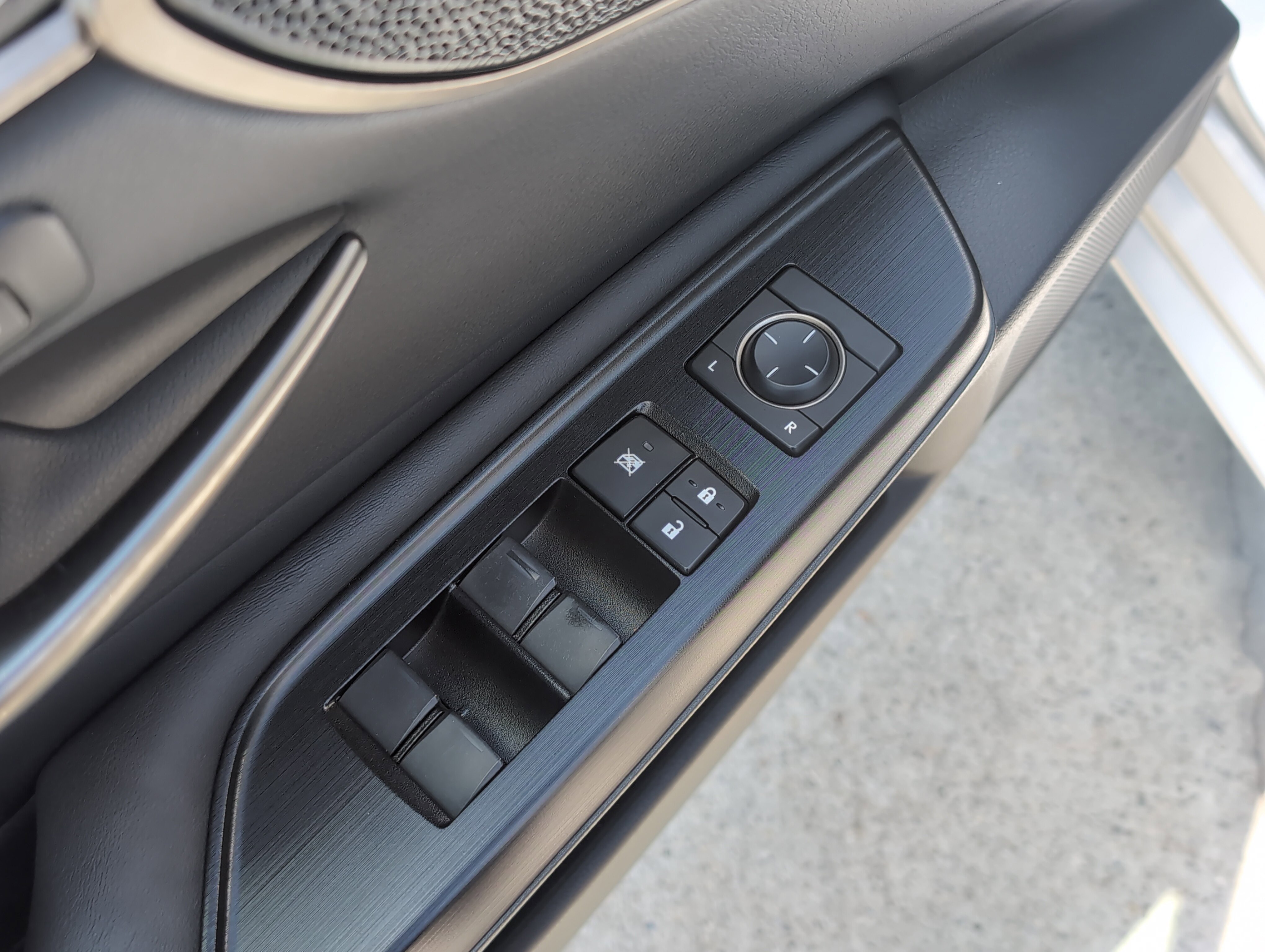 Used 2019 Lexus ES 350 F Sport w/ Accessory Package 2 FWD image 15