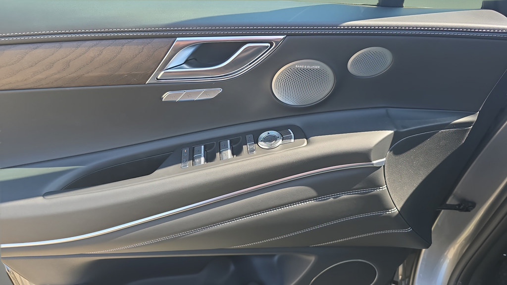 New 2026 Genesis GV80 2.5T Prestige AWD/4WD image 16