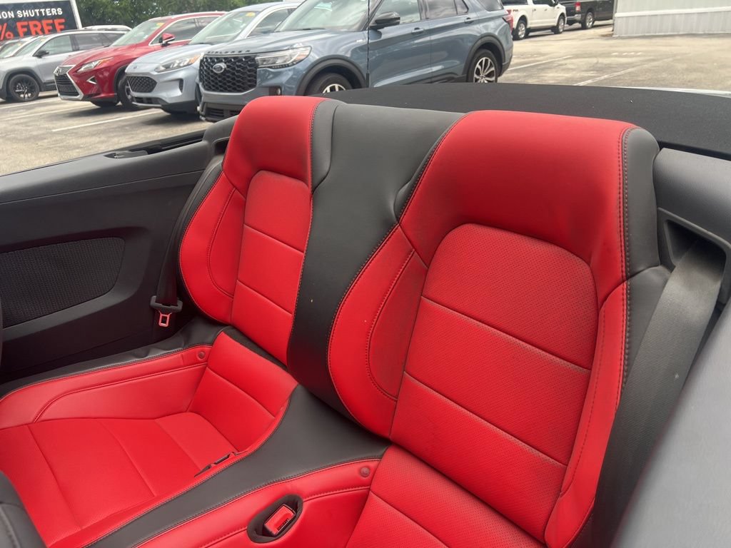 Used 2019 Ford Mustang GT Premium w/ GT Performance Package RWD image 11