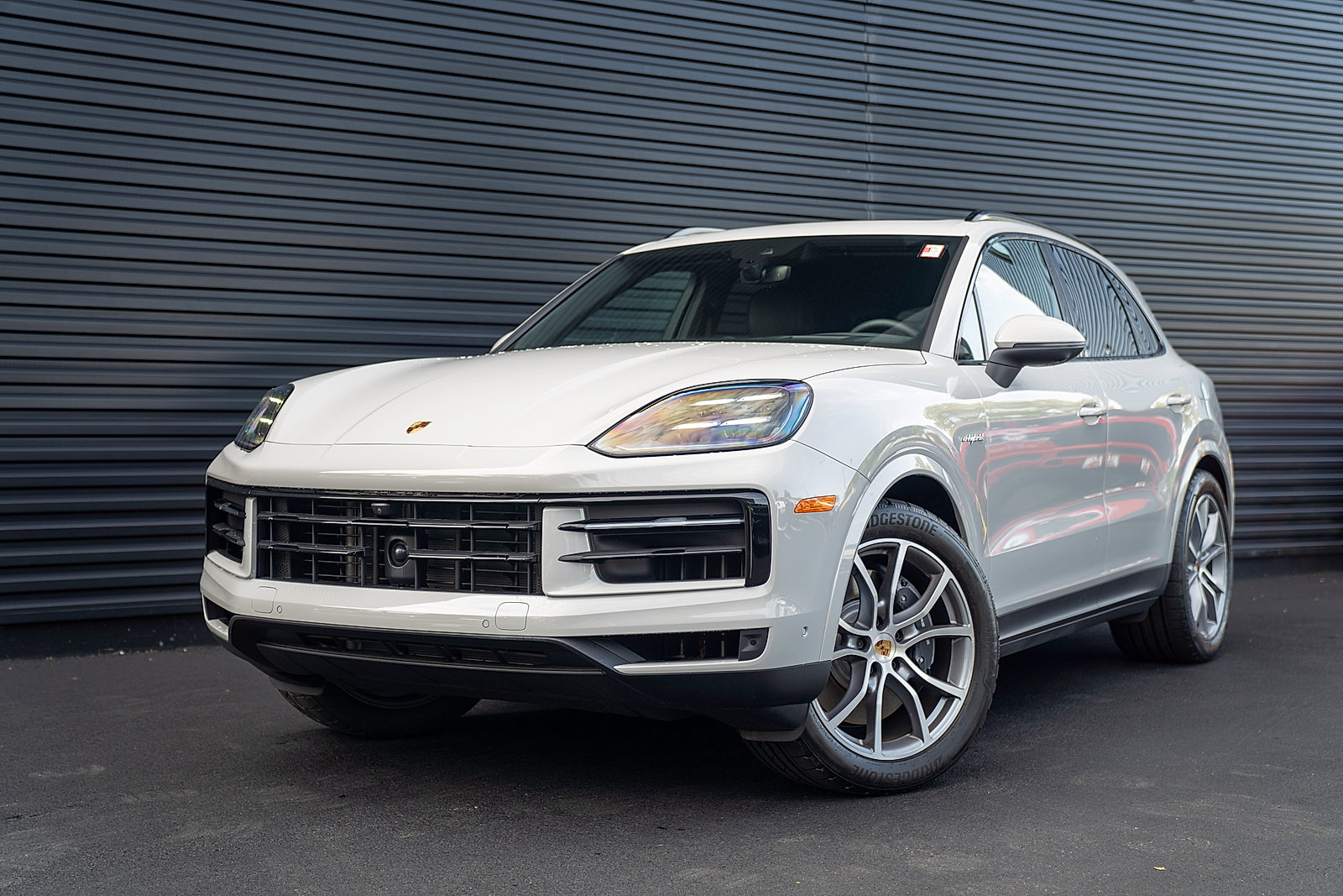 Certified 2025 Porsche Cayenne E-Hybrid w/ Premium Package Plus