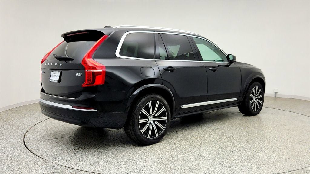 Used 2024 Volvo XC90 B5 Core w/ Protection Package Premier AWD/4WD image 5
