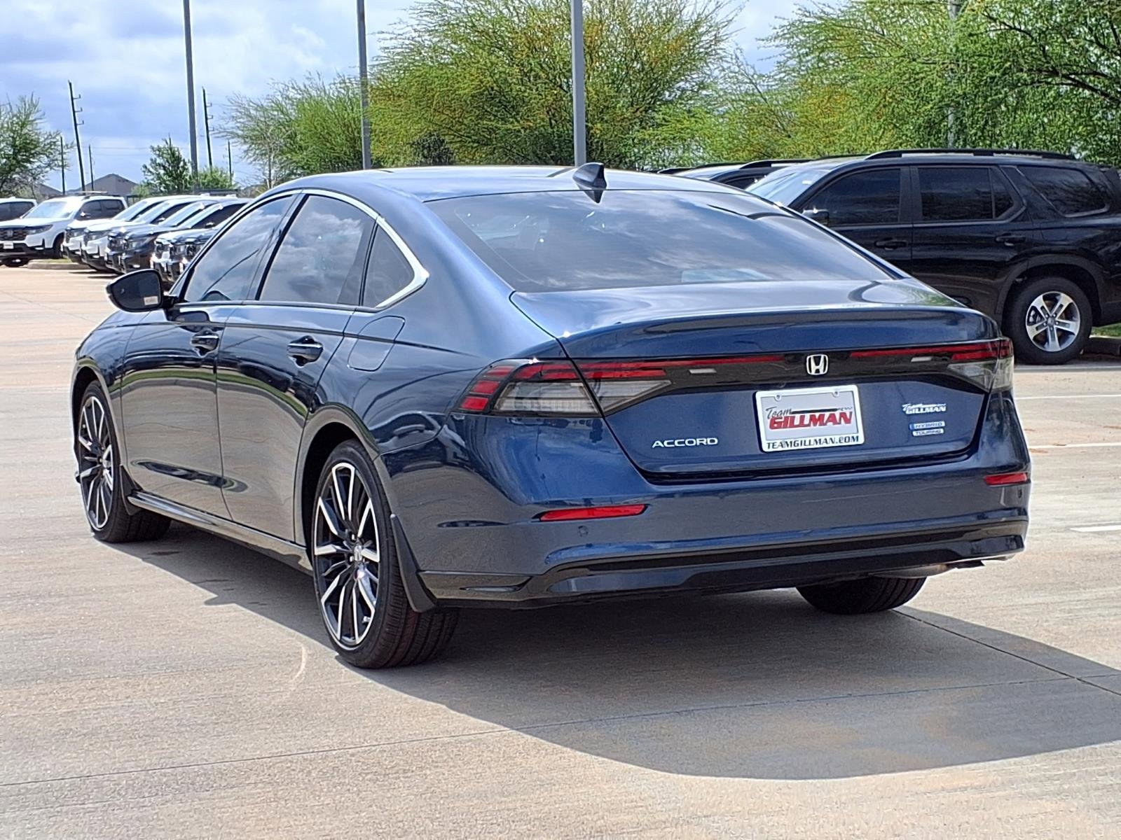 New 2026 Honda Accord Touring image 2