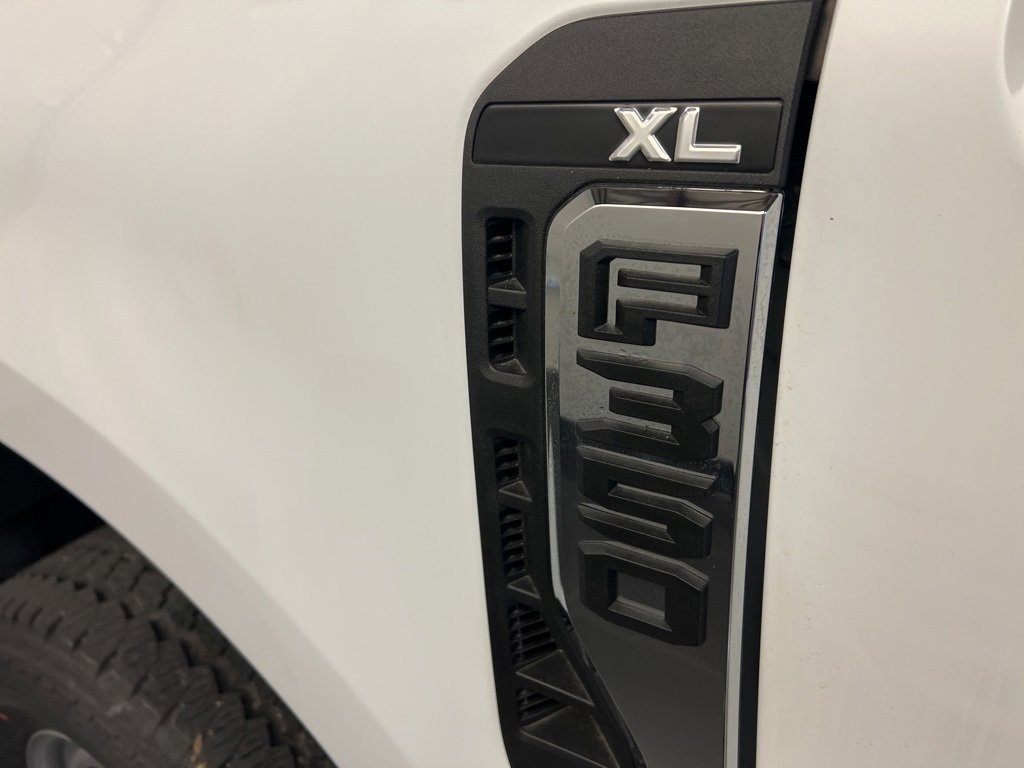 New 2025 Ford F350 XL w/ XL Chrome Package image 30
