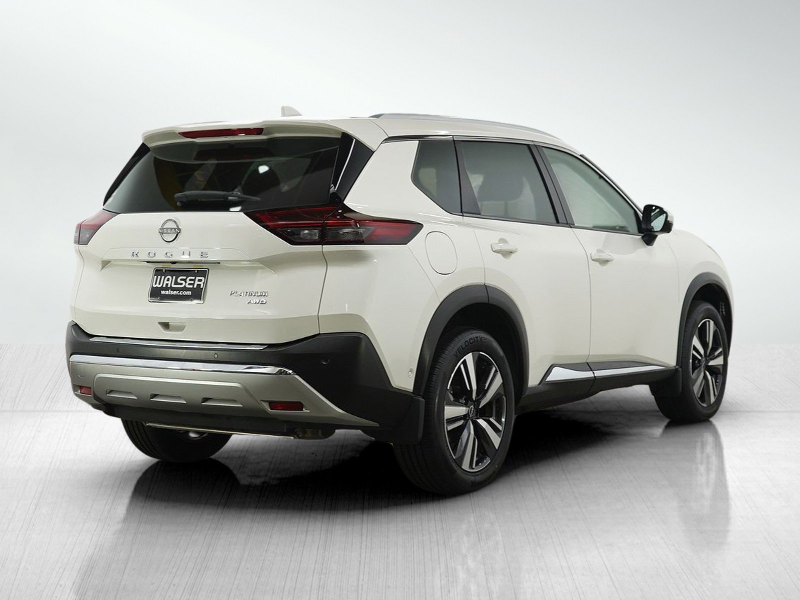 Used 2023 Nissan Rogue Platinum w/ Platinum Premium Package AWD/4WD image 5