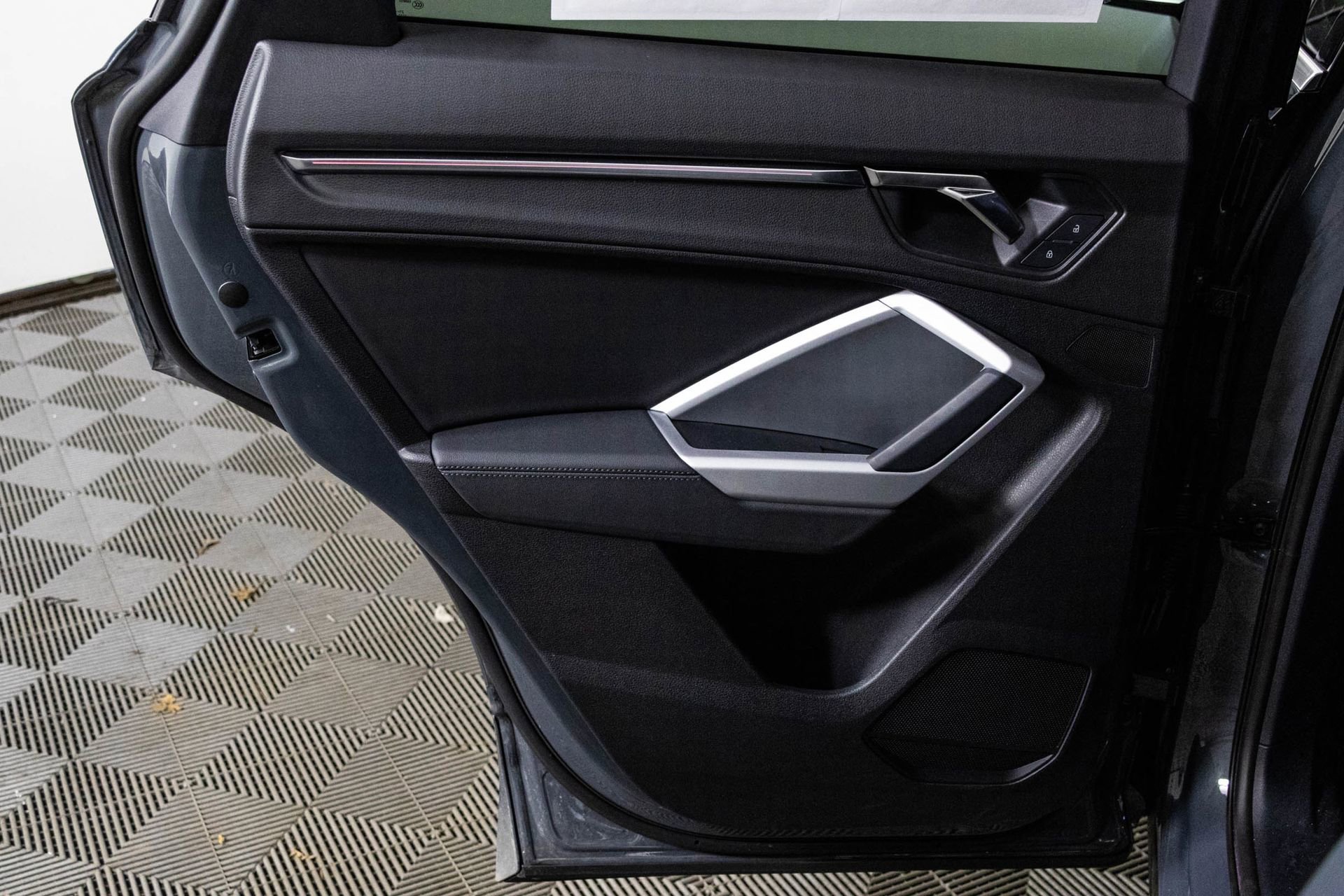 Used 2022 Audi Q3 2.0T Premium Plus image 35