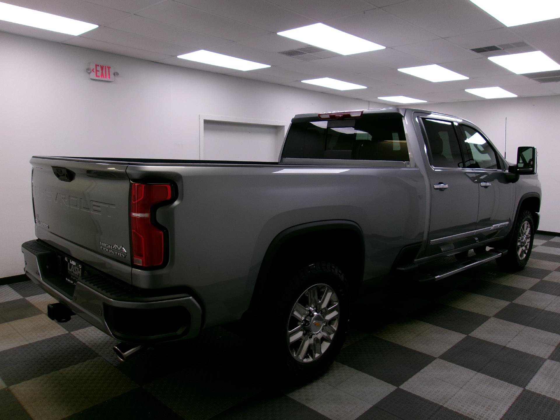 New 2026 Chevrolet Silverado 2500 High Country w/ Technology Package AWD/4WD image 13