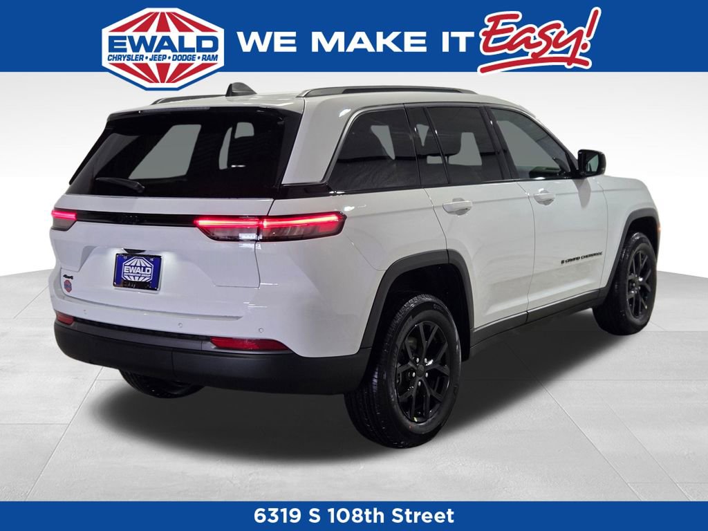 New 2026 Jeep Grand Cherokee Altitude image 24