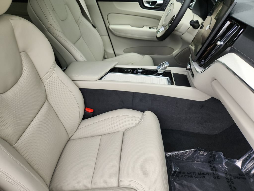 New 2026 Volvo XC60 B5 Ultra w/ Climate Package AWD/4WD image 5
