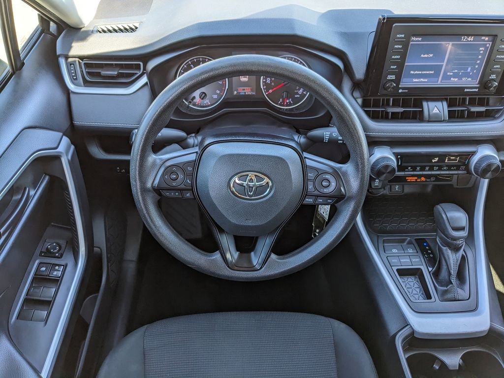 Used 2020 Toyota RAV4 LE image 17
