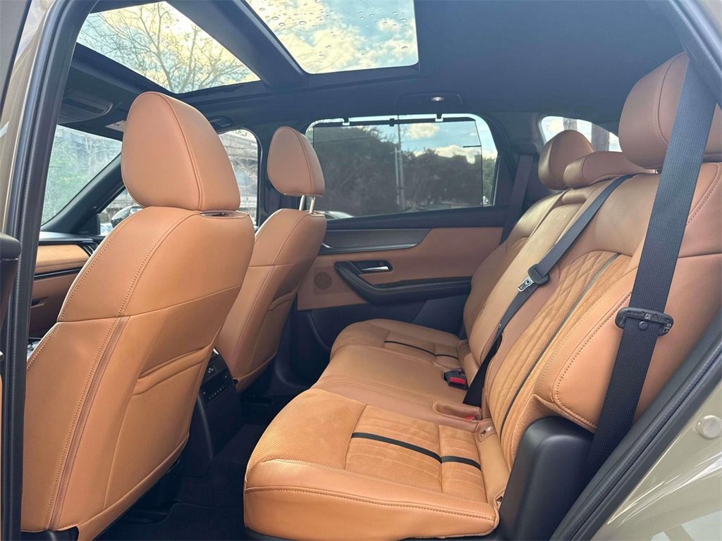 Certified 2025 MAZDA CX-70 3.3 Turbo S w/ Premium Plus image 23