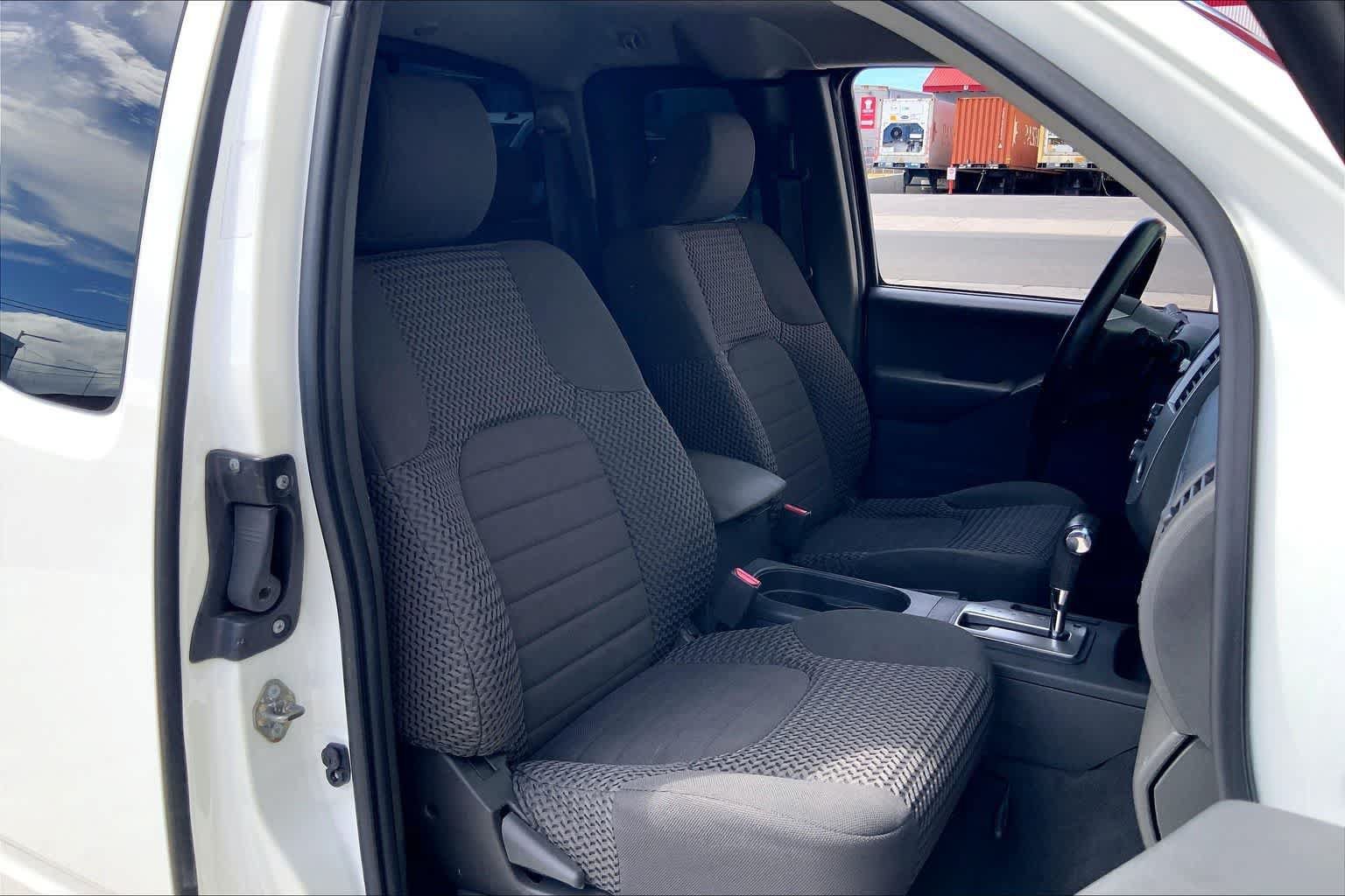 Used 2019 Nissan Frontier SV w/ Value Truck Package AWD/4WD image 12