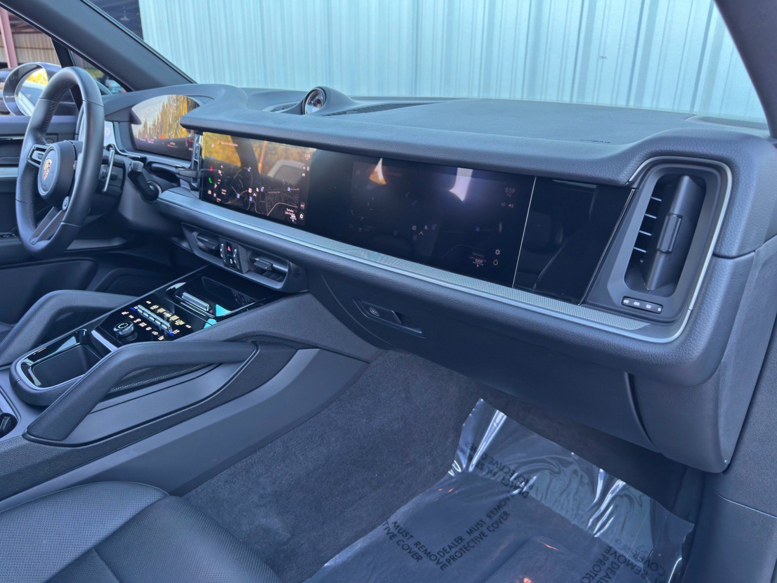 Used 2024 Porsche Cayenne S image 15