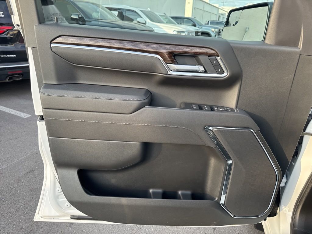 New 2026 GMC Sierra 1500 Elevation image 11