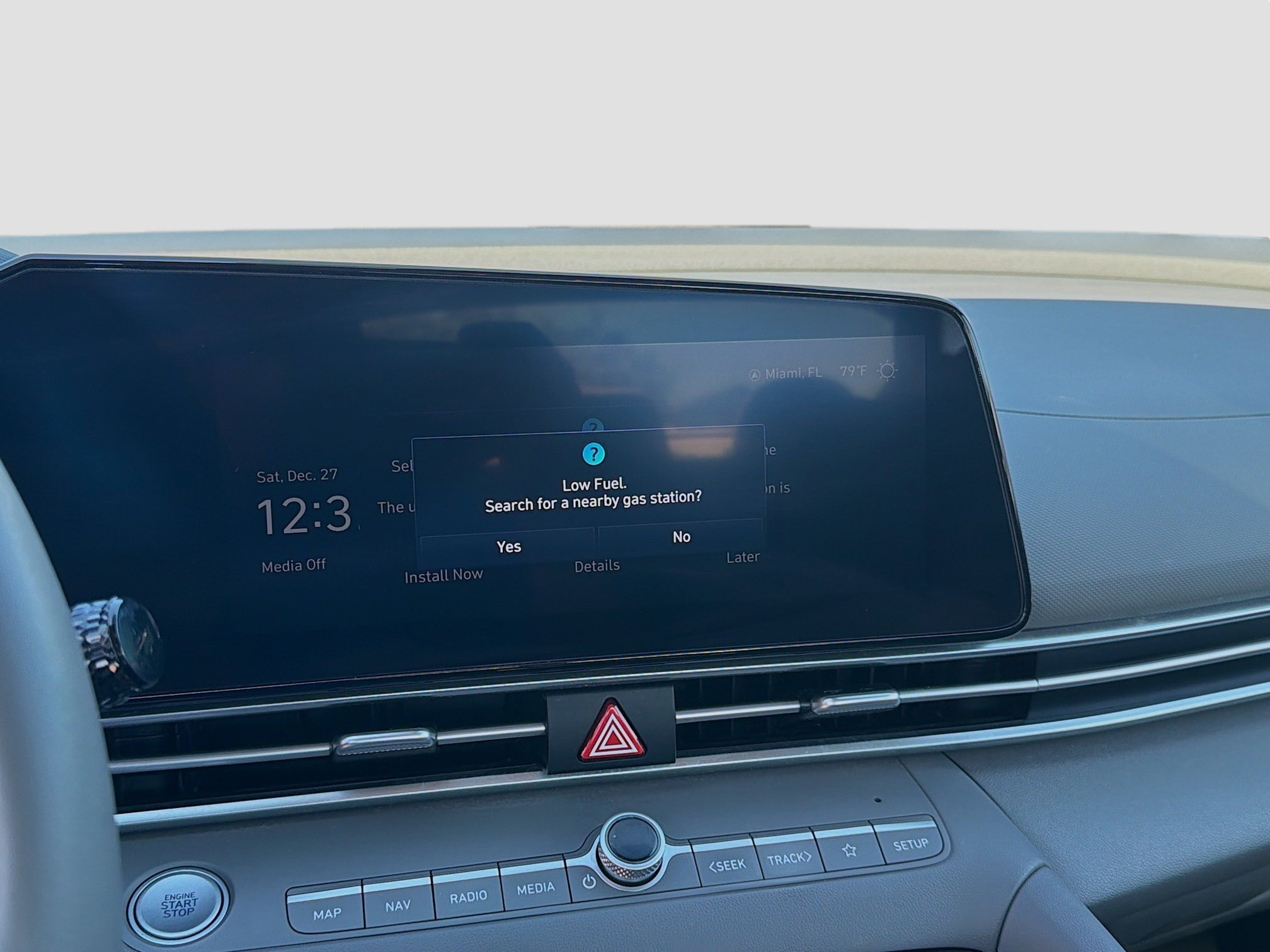 Used 2023 Hyundai Elantra SEL w/ Convenience Package image 10