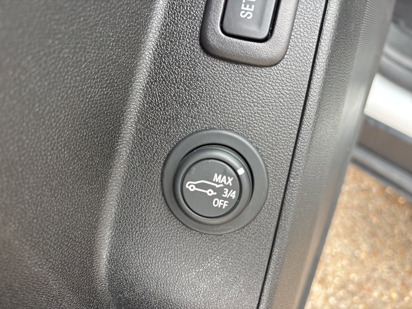 Used 2019 Chevrolet Equinox Premier image 13