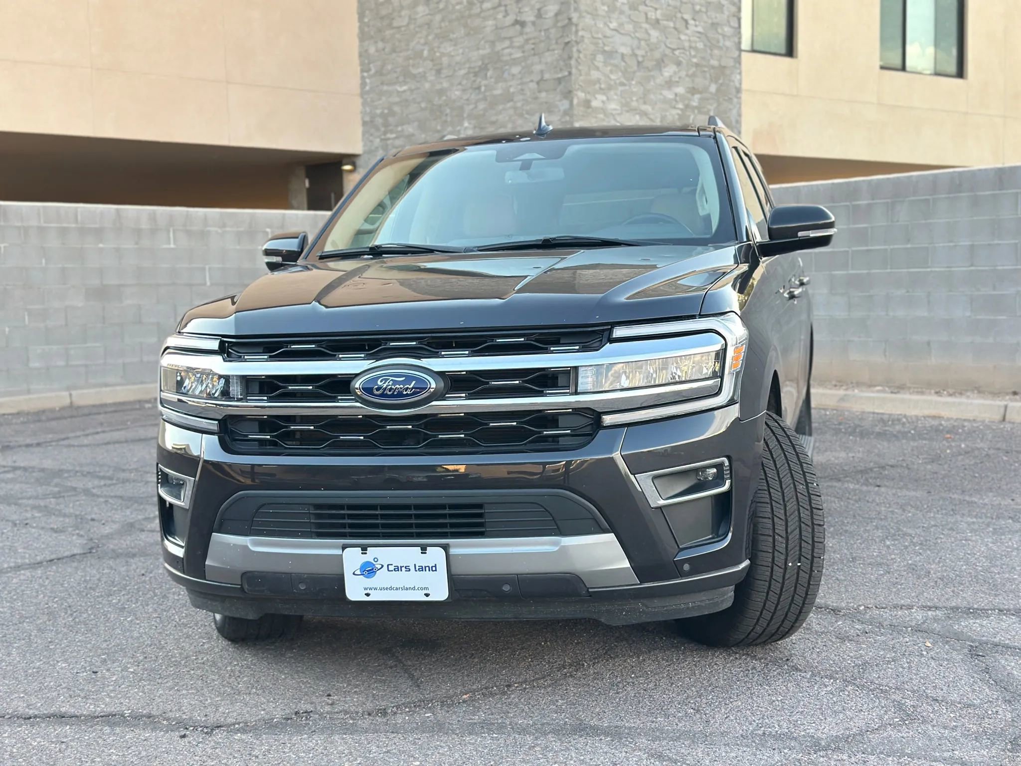 Used 2024 Ford Expedition Limited image 6