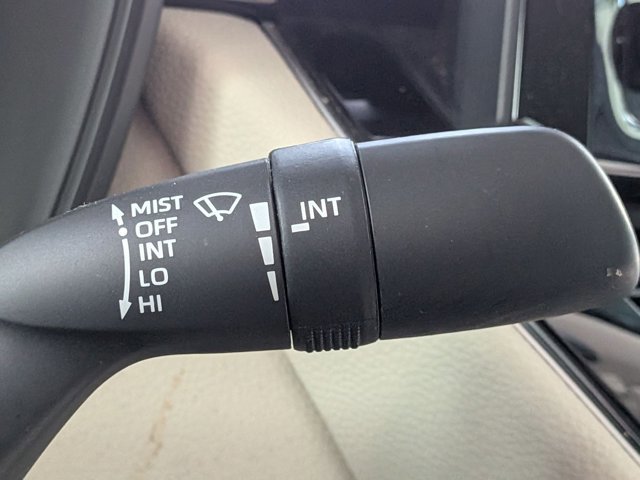 Used 2022 Toyota Corolla LE image 10