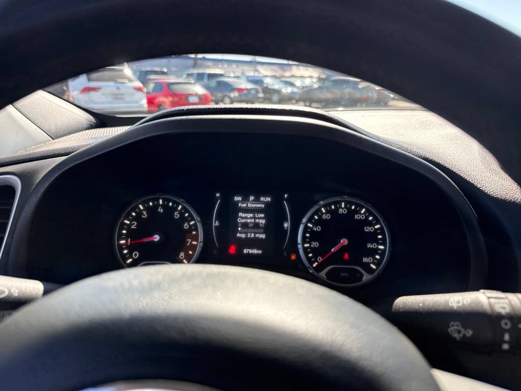 Used 2020 Jeep Renegade Latitude w/ Popular Equipment Group FWD image 11