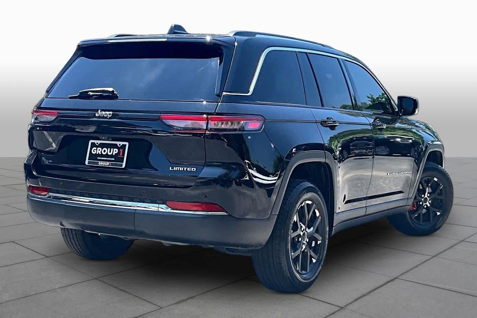 Used 2022 Jeep Grand Cherokee Limited RWD image 13