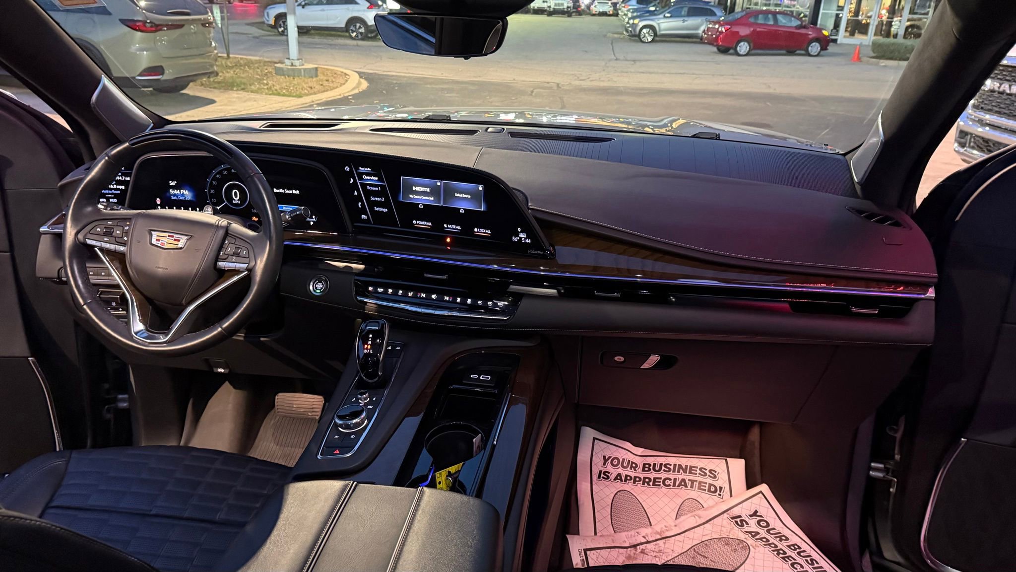 Used 2024 Cadillac Escalade ESV Premium Luxury Platinum w/ Heavy-Duty Trailer Package image 19