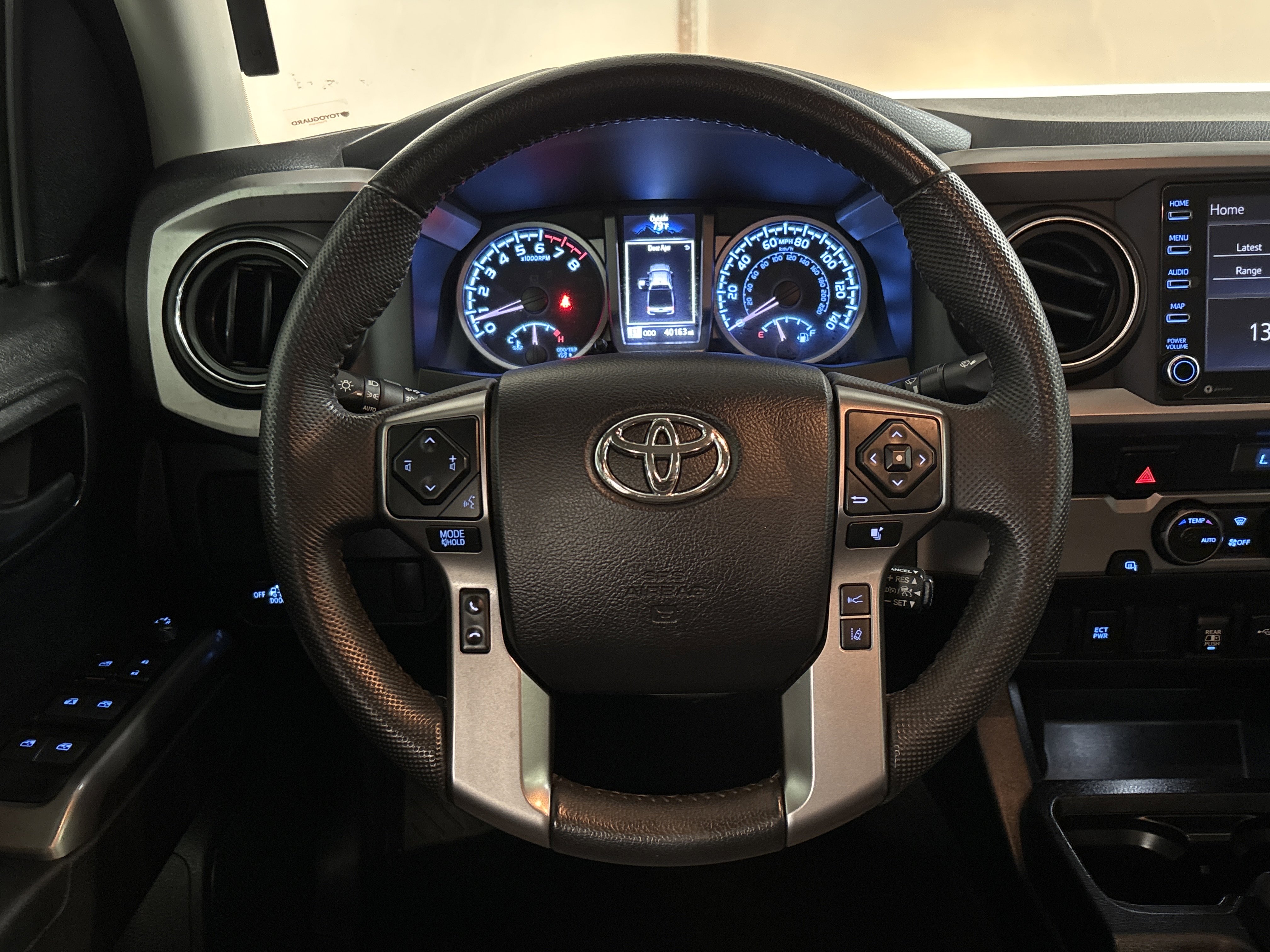 Used 2021 Toyota Tacoma SR5 RWD image 10